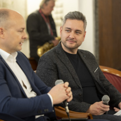 Izboljšanje podjetniške izkušnje s pomočjo podpornega okolja v Ljubljanski urbani regiji: Uspešna predstavitev nove monografije