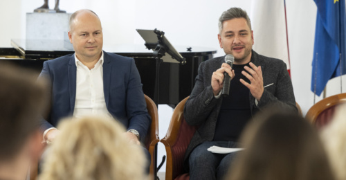 Izboljšanje podjetniške izkušnje s pomočjo podpornega okolja v Ljubljanski urbani regiji: Uspešna predstavitev nove monografije