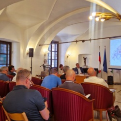 Svet LUR in Razvojni svet LUR o regijskih e-kolesih, prihodnosti evropskih sredstev in prostorskem razvoju regije