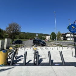 E-mobilnost v Dobrovi: od pilotnega projekta do regionalnih rešitev trajnostne mobilnosti
