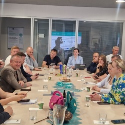 Ukrajinski delegaciji predstavili dobre prakse regionalnega razvoja, razvoja podeželja in podjetništva