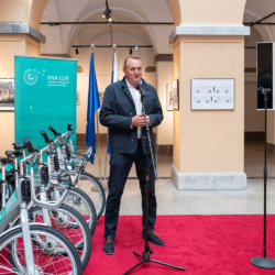 Z e-kolesom čez občinske meje: v Ljubljanski urbani regiji zaživel sistem bicikEL