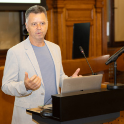 PONI EXPO 2026 napolnil središče Ljubljane s podjetniškimi idejami