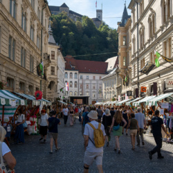 PONI EXPO 2026 napolnil središče Ljubljane s podjetniškimi idejami