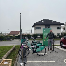 Regijsko električno kolo bicikEL že na voljo za izposojo v občinah Komenda in Škofljica