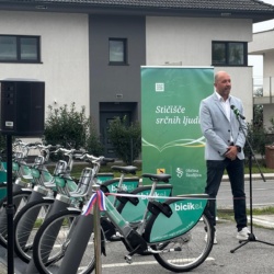 Regijsko električno kolo bicikEL že na voljo za izposojo v občinah Komenda in Škofljica