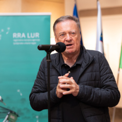 Z e-kolesom čez občinske meje: v Ljubljanski urbani regiji zaživel sistem bicikEL